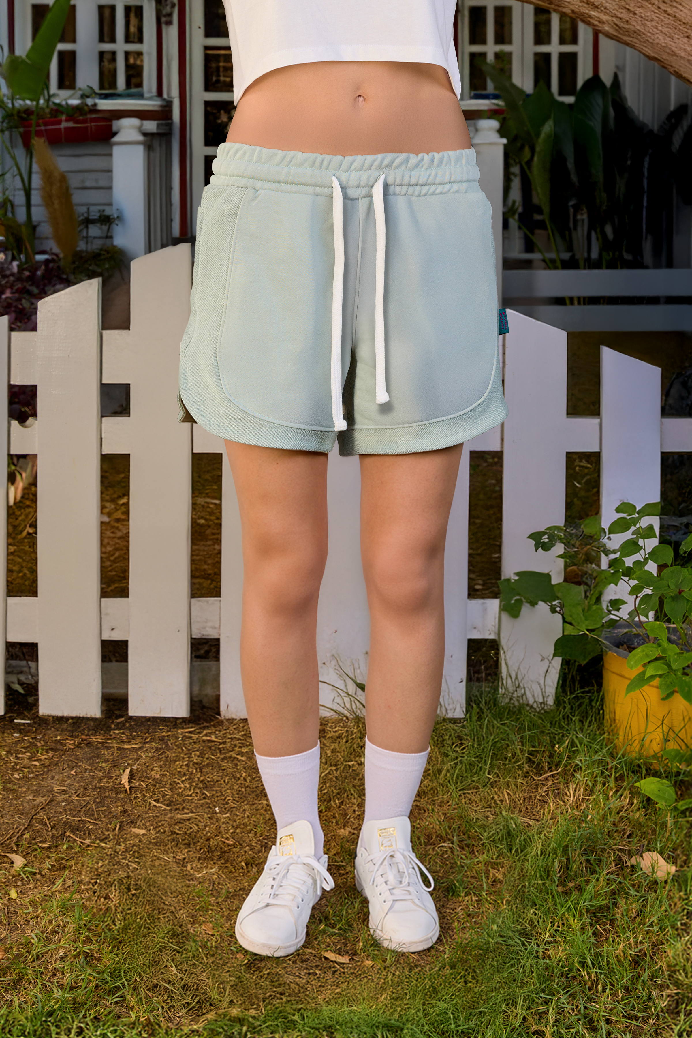 [women] Mint Dolphin Hem Sweat Shorts