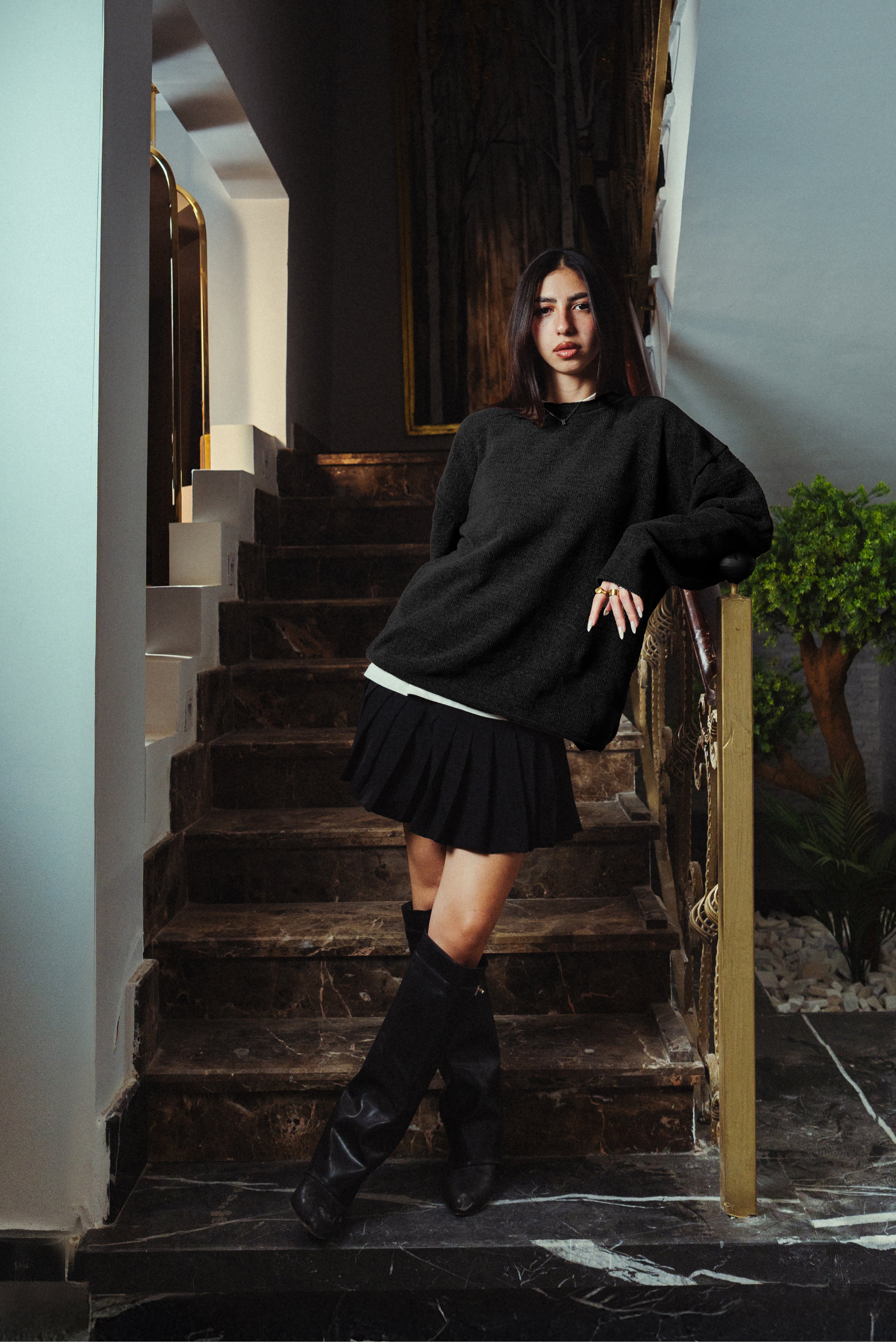 [women] Black Velvet Crewneck Front View