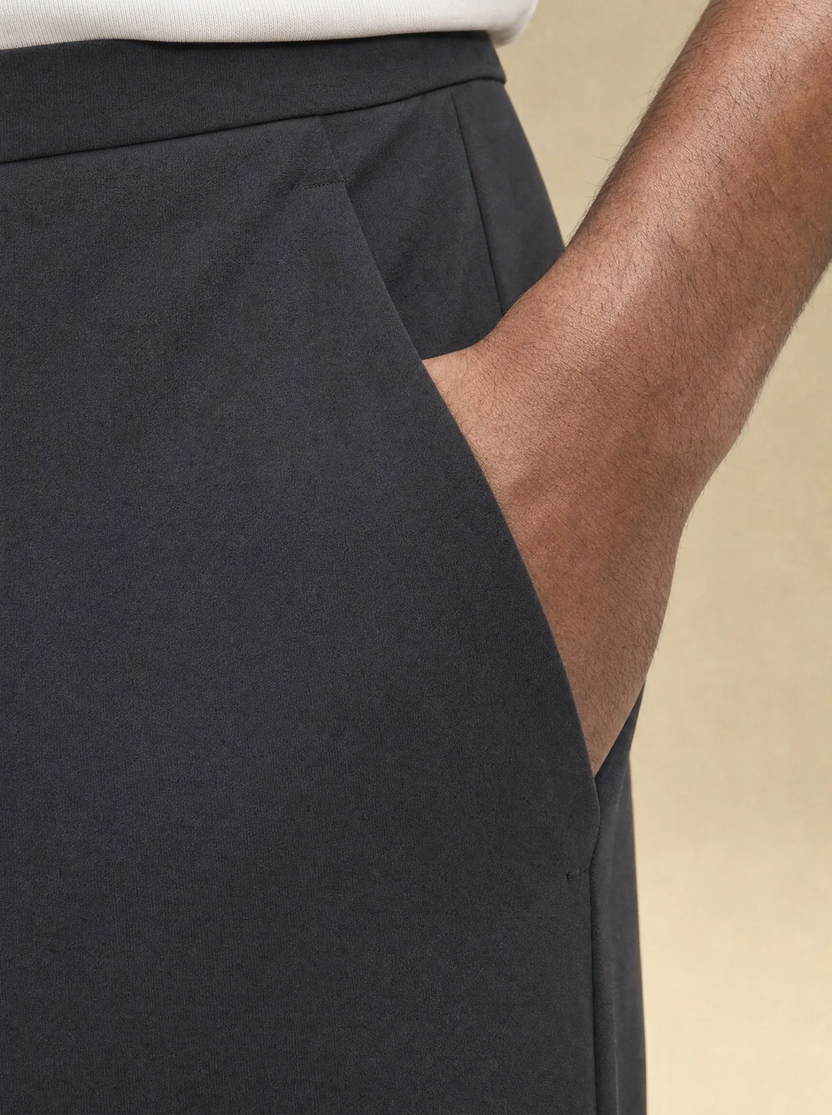 [details] Men's MotionDrift Pleated Pants