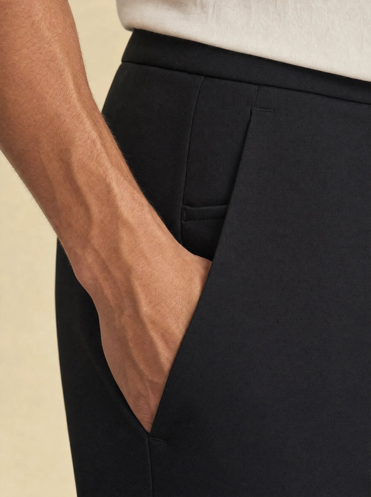 [details] Men's MotionDrift Pleated Pants