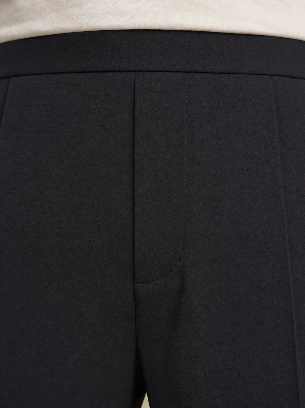 [details] Men's MotionDrift Pleated Pants