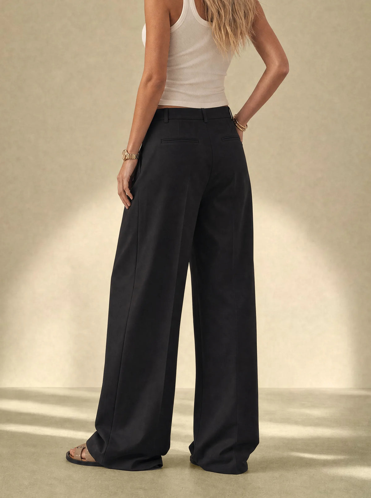 [women] Women's MotionDrift Pleated Pants
