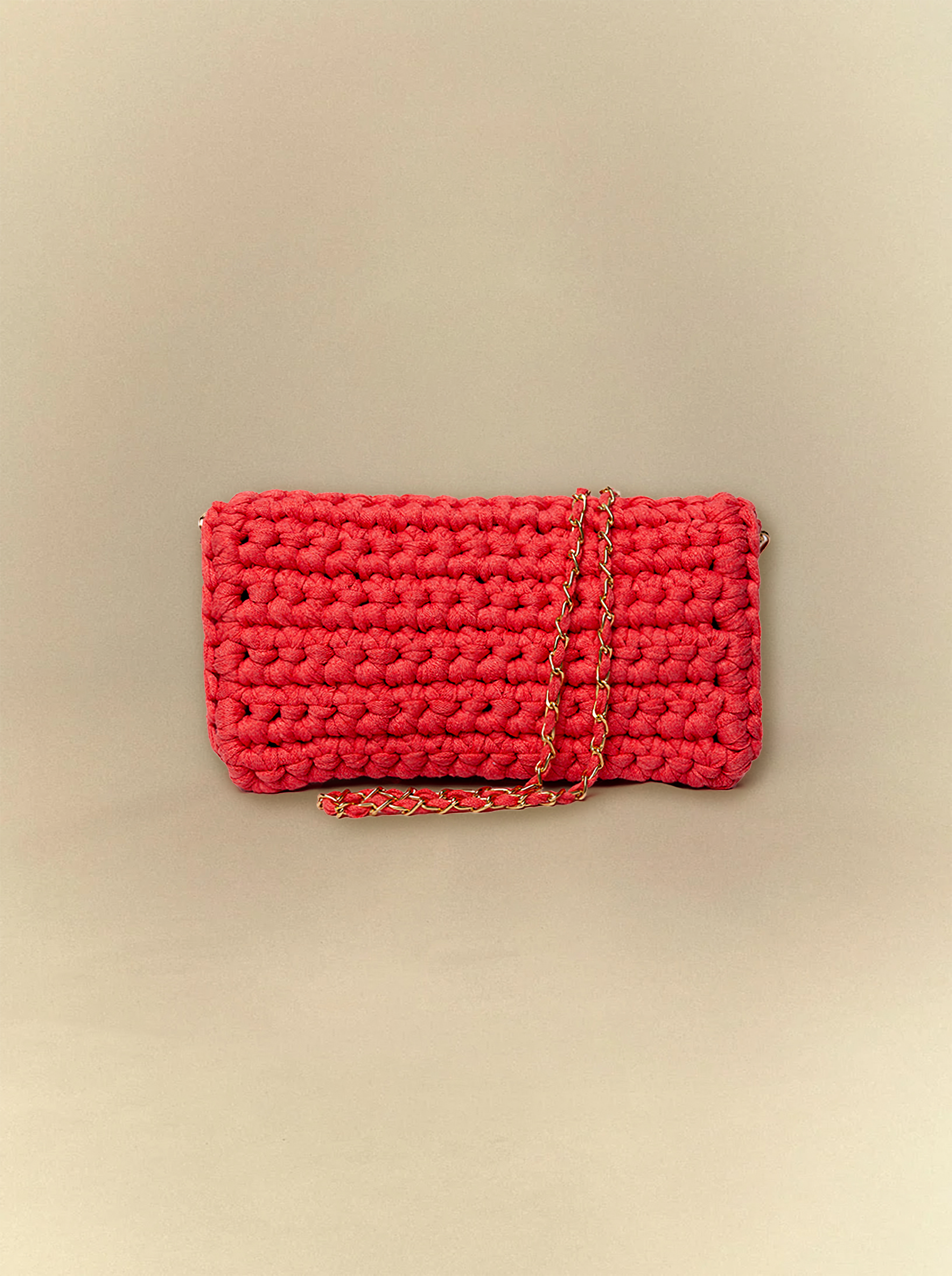 [unisex] Medium Carmine Crochet Clutch