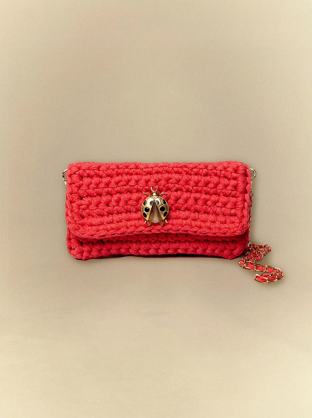 [unisex] Medium Carmine Crochet Clutch